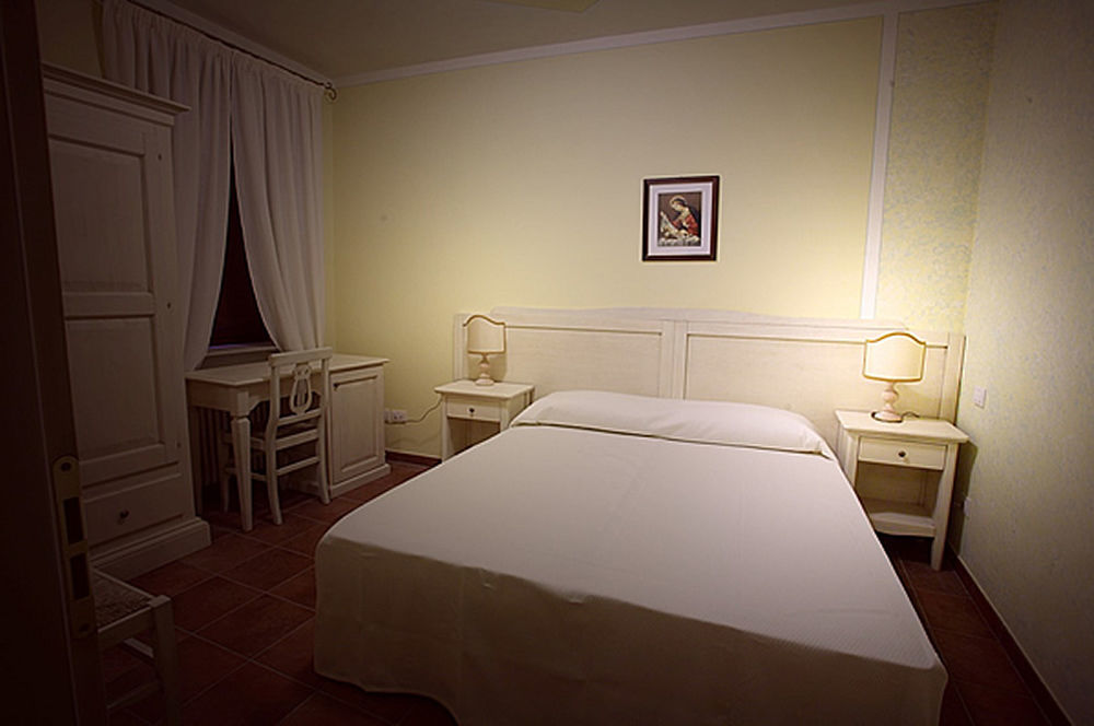 פרוג'ה Residenze L'Uncinaia Holiday House מראה חיצוני תמונה