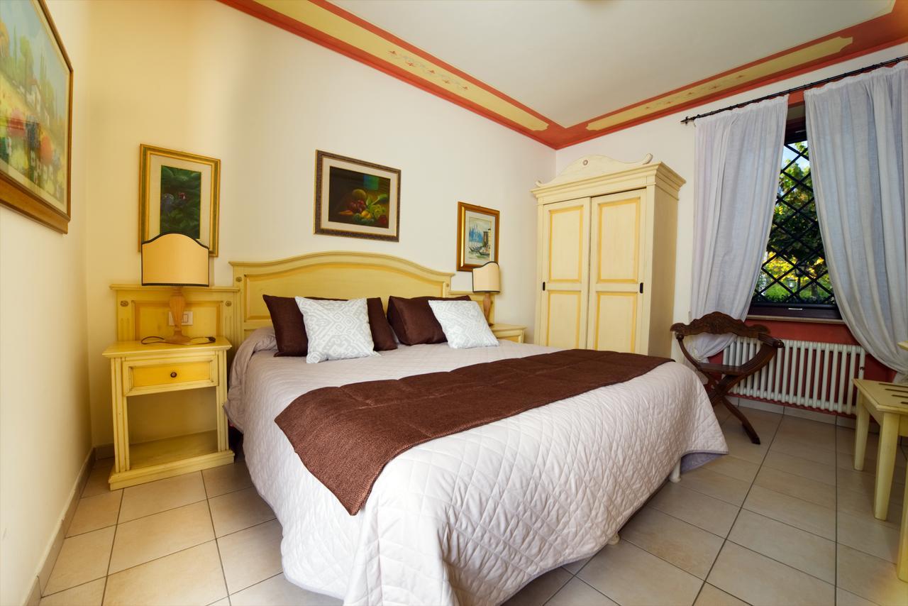 פרוג'ה Residenze L'Uncinaia Holiday House מראה חיצוני תמונה