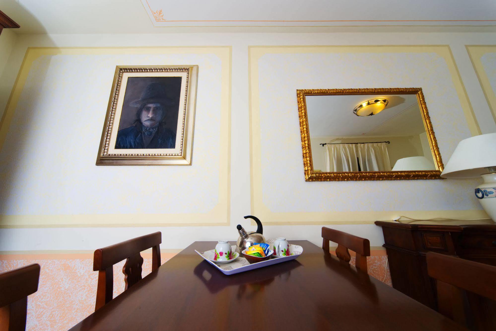 פרוג'ה Residenze L'Uncinaia Holiday House מראה חיצוני תמונה