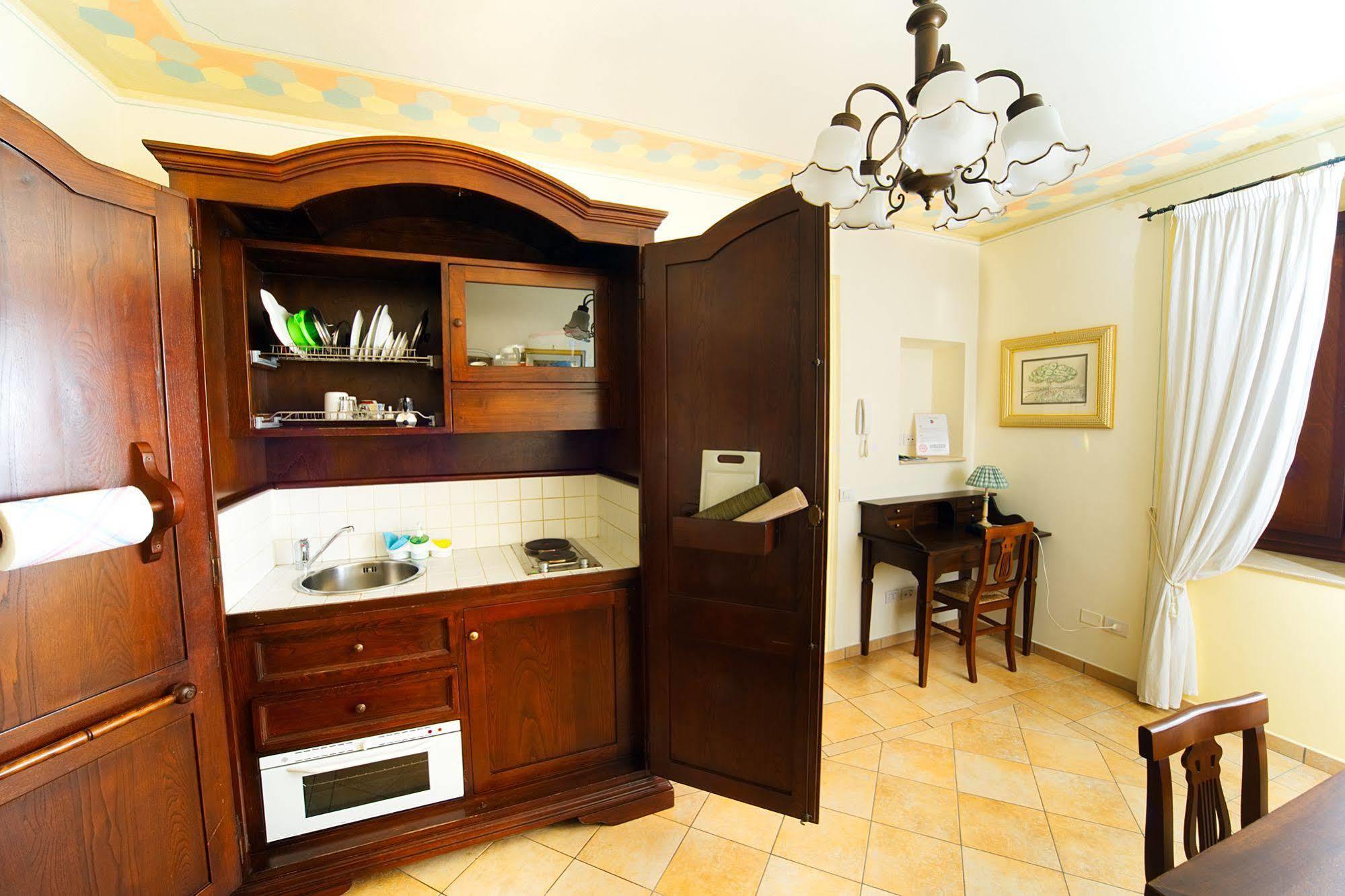 פרוג'ה Residenze L'Uncinaia Holiday House מראה חיצוני תמונה